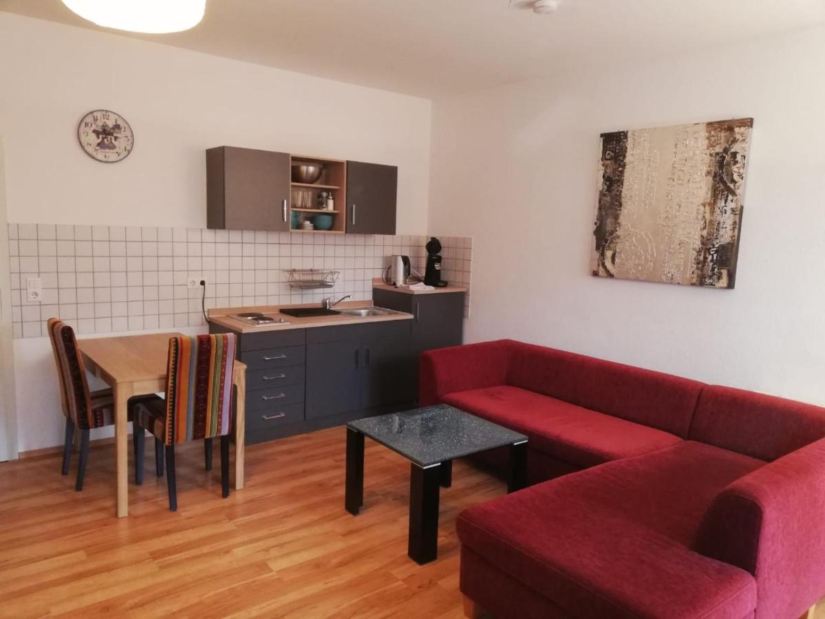 Ferienwohnung - Apartment Mit Balkon In Halle-Saale, Trotha Halle  المظهر الخارجي الصورة